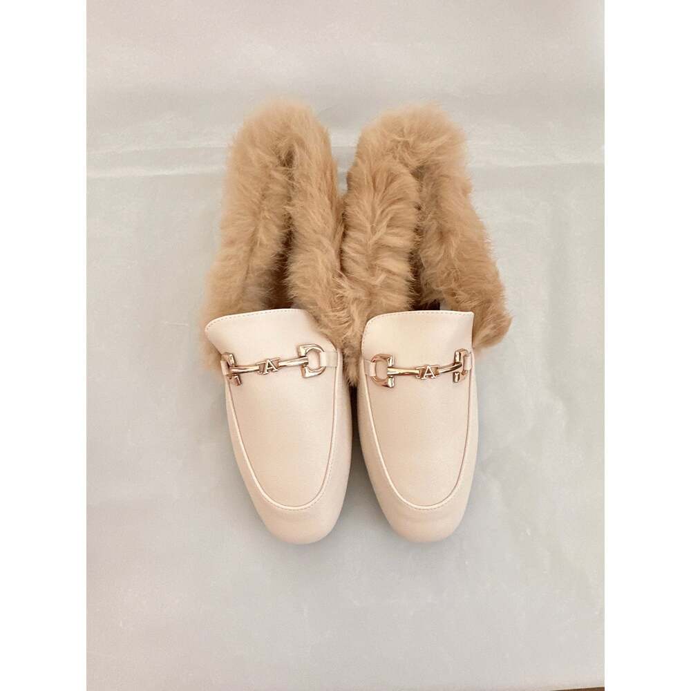 Faux Fur Lined Horsebit Slip On Mules Cream Beige Flat Loafers NIB Size 10 10.5